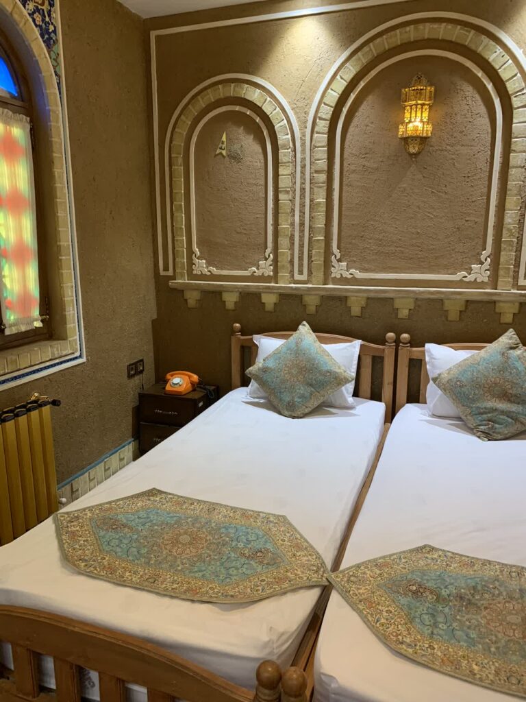 هتل سنتی آب میرزا