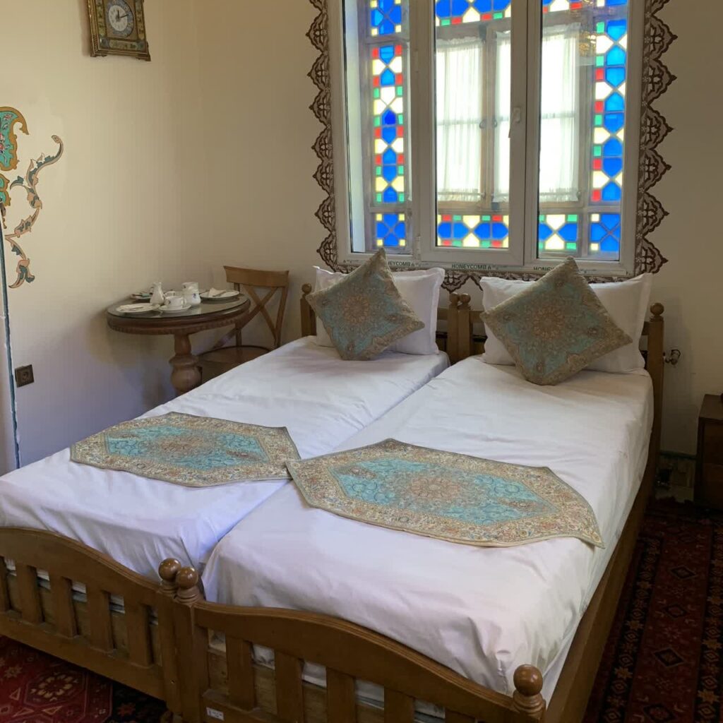 هتل سنتی آب میرزا